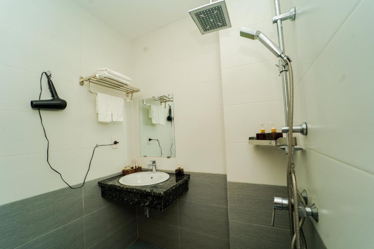 Sonne Hotel Quang Binh ドンホイ エクステリア 写真